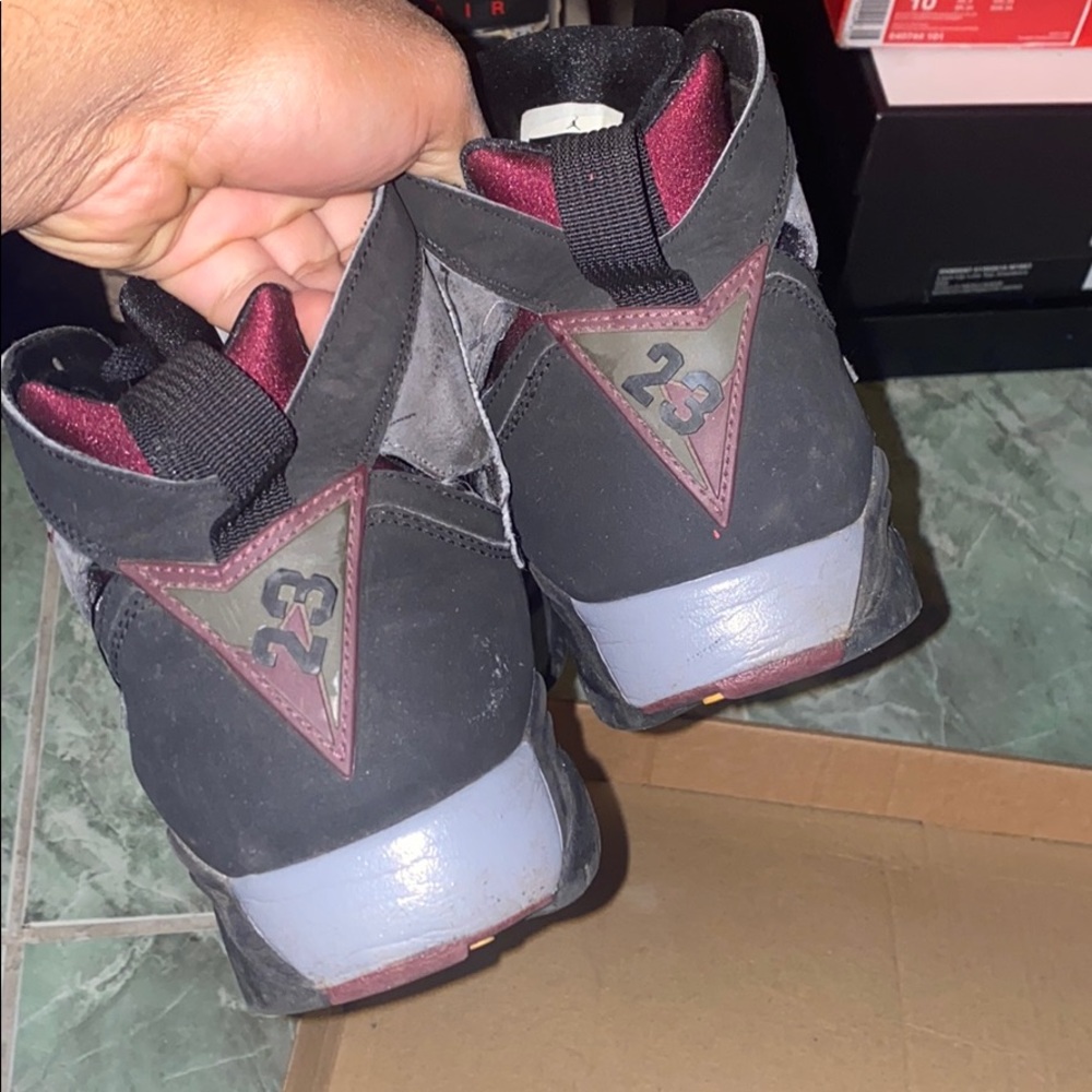 Retro 7s - Picture 3 of 5